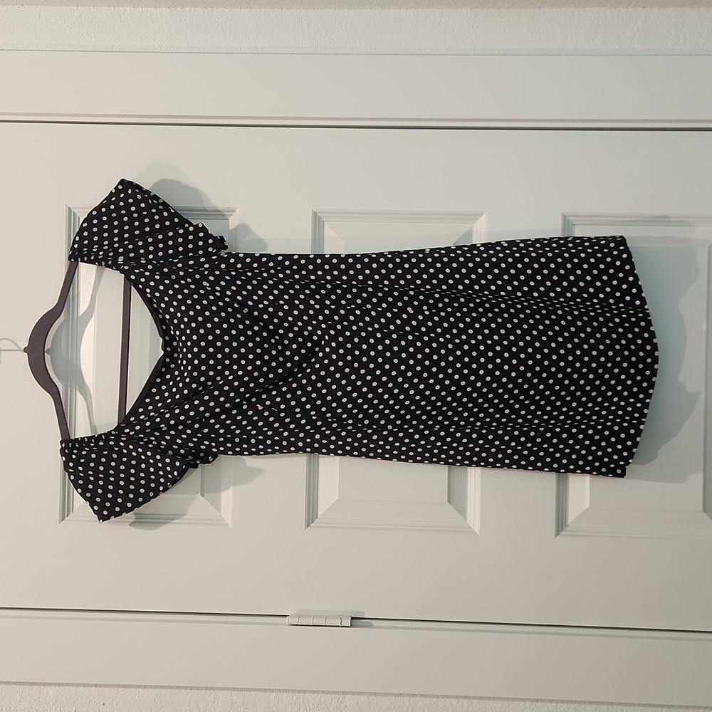 Black and white Bebe size 00 dress